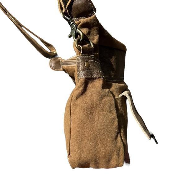 🌻Myra Canvas & Leather Perfect Messenger Adventure Bag | Excellent Condition - Picture 5 of 13